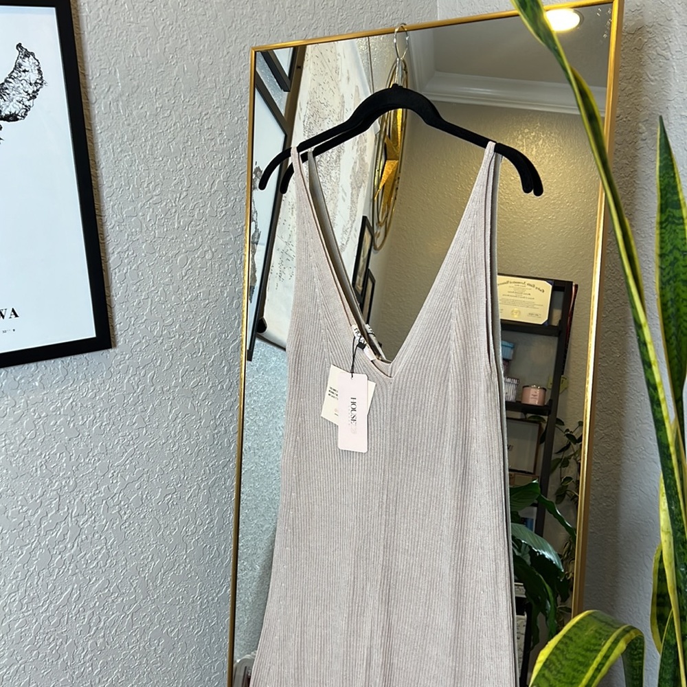 House of CB 'Evana' Stone Ribbed Knit Jumpsuit NWT - Picture 8 of 9
